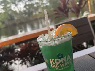 Dolphins Waterfront Bar & Grill at Cape Crossing