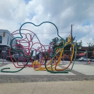 How many different foods can you find in this art outside Lexington Market?