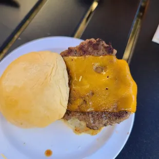 Classic slider with cheddar