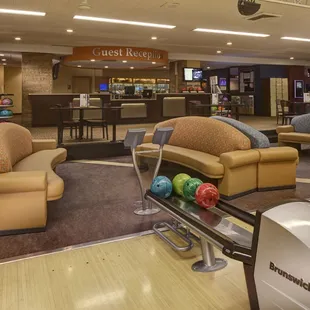 Guest Reception with Leather Couches