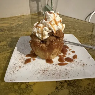 Bread pudding muffin with caramel sauce