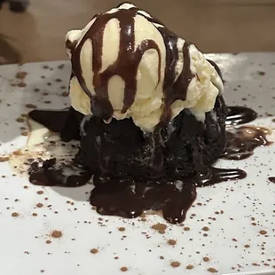 Chocolate lava cake