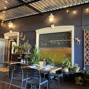 Patio covered outdoor seating