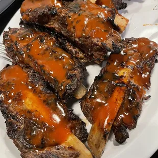 8 Beef Ribs Bucket