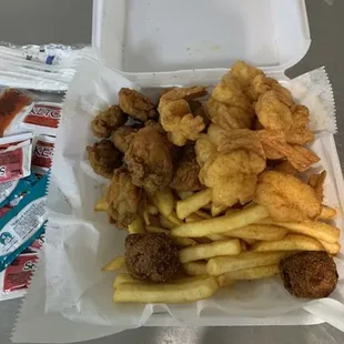 a tray of fried food
