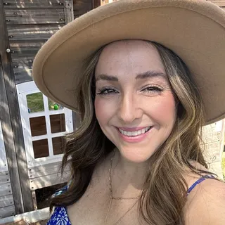 Adrianna R.