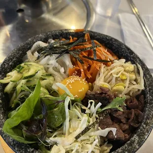 Stone pot bibimbap