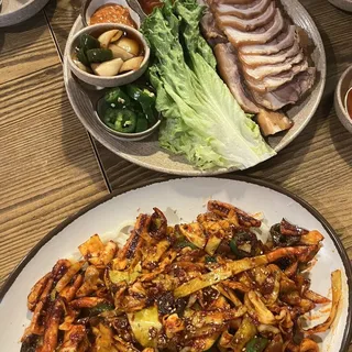 Marinated Beef with Udon Noodle and Vegetable