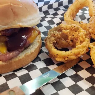 BBQ Bacon Burger w/Onion Rings
