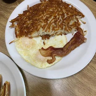 Egg and hash browns