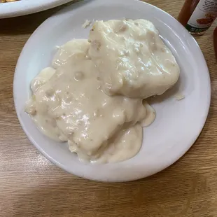 Biscuit and gravy