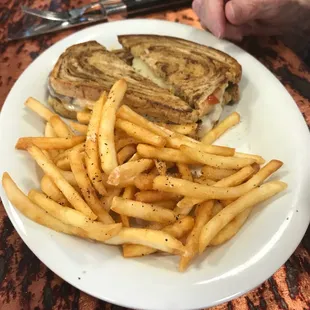 Linda&apos;s Rueben and fries