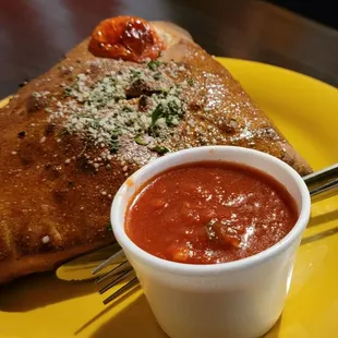 Mama Mia Calzone