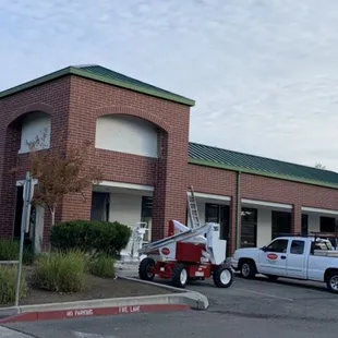 Kelly Moore paint store repaint