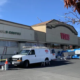 Vons shopping center repaint project Oakhurst, Ca