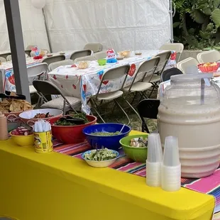 We arrive on time and setup so that your guests feel welcomed before they enjoy their delicious tacos