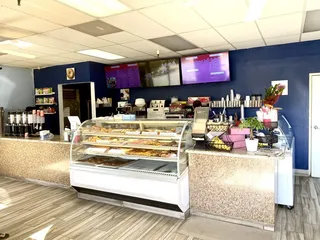 Niguel Bakery & Donuts