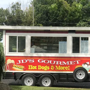 JD’s Gourmet Hot Dogs