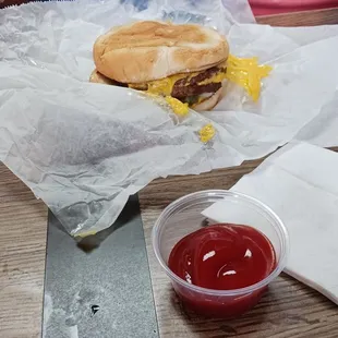 Double cheeseburger