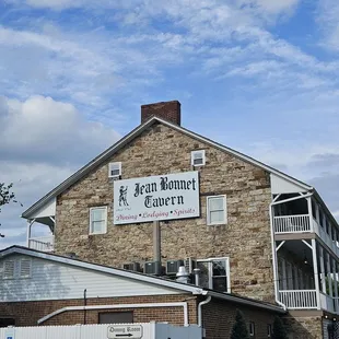 Did I tell you it is haunted?