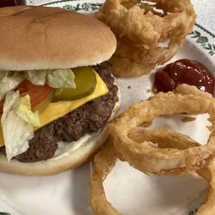 Jeannie MC burger with union rings