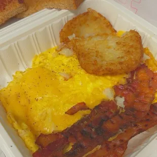 2 eggs platter
