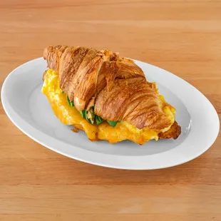 California Sandwich
(eggs + avocado + fresh tomatoes and cheddar jack cheese on croissant)