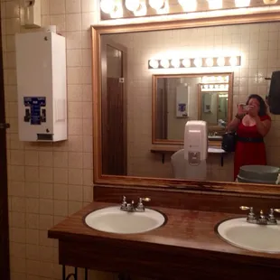 Double sink and well lit!