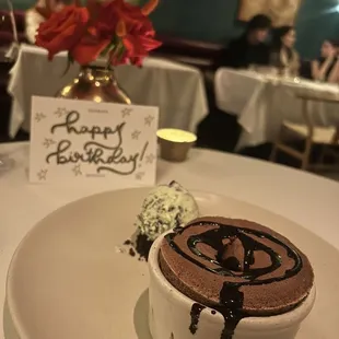 chocolate molten soufflé w homemade mint chip ice cream