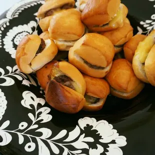 Apple Smoked Gouda Sliders