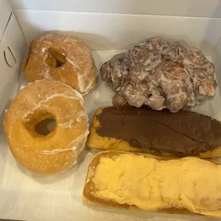 Awesome donuts. Great customer service.