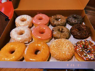 Honey Creme Donut Shop