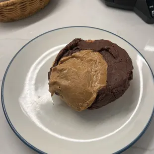 Peanut butter and chocolate Topped