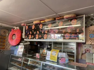 Honey Creme Donut Shop
