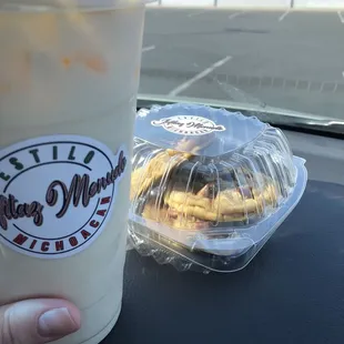 Mazapan drink &amp; cookies