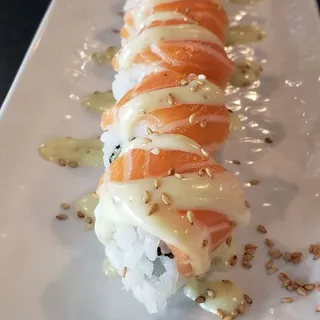 Basil Salmon Roll