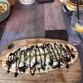 Veggie Flatbread