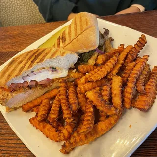 fresca chicken panini