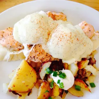 Salmon Benedict*