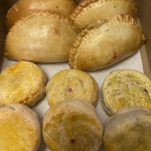 Chicken &amp; Tuna Empanada, Hopia Monggo and Ube Galore flavor!