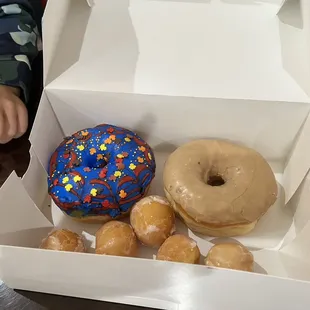 Amazing doughnuts and Prices!!