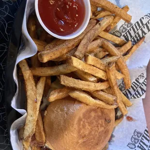 Smoked Gouda Cherry Jam Burger