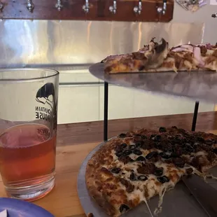 Cauliflower pizza and the Sandia Watermelon Cider