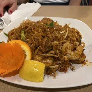 Pad thai Pad Thai Noodle with shrimp