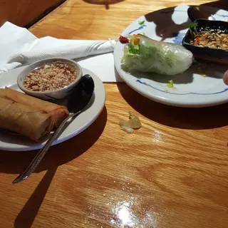 2 Fresh Spring Rolls