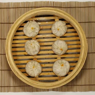 Pork and Crab Juicy Steamed Dumplings (6)