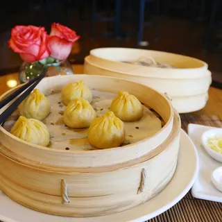 Curry Chicken Juicy Steamed Dumplings (6)