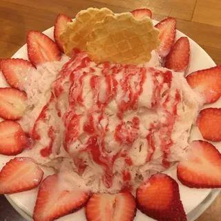 Strawberry Snow Ice