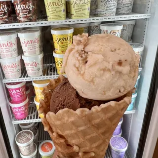 Brown Butter Almond Brittle Pint