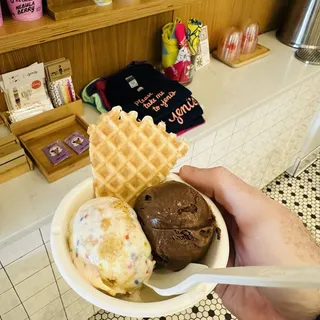 Buttercream Birthday Cake Pint